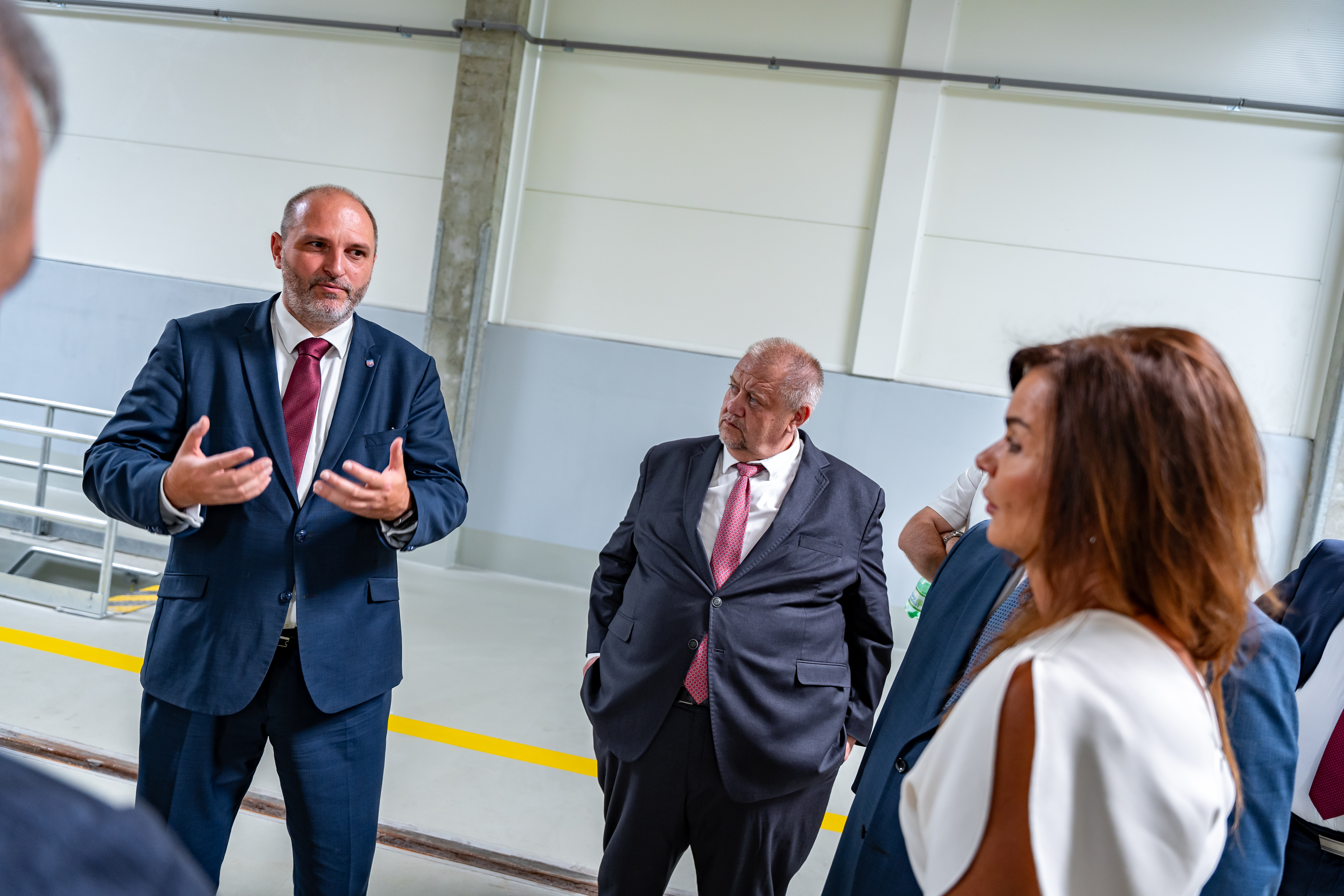 Tlacovy brifing - Modernizacia elektrickovych trati MET 2-53
